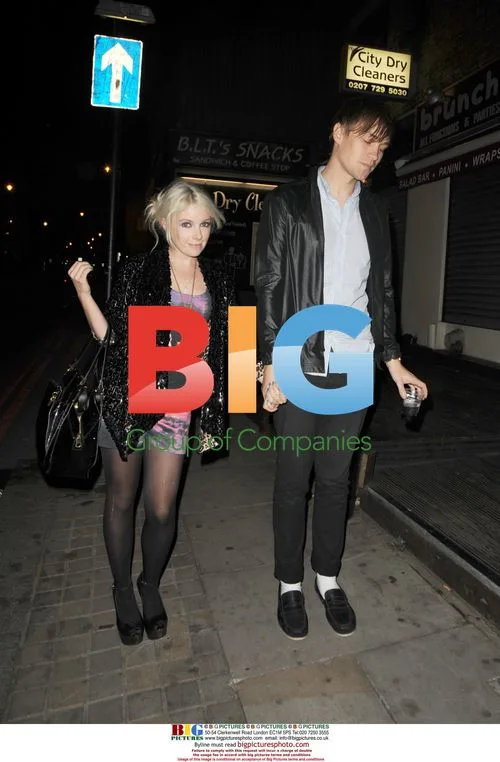 LITTLE BOOTS spotted with boyfriend Jaimie Hodgson