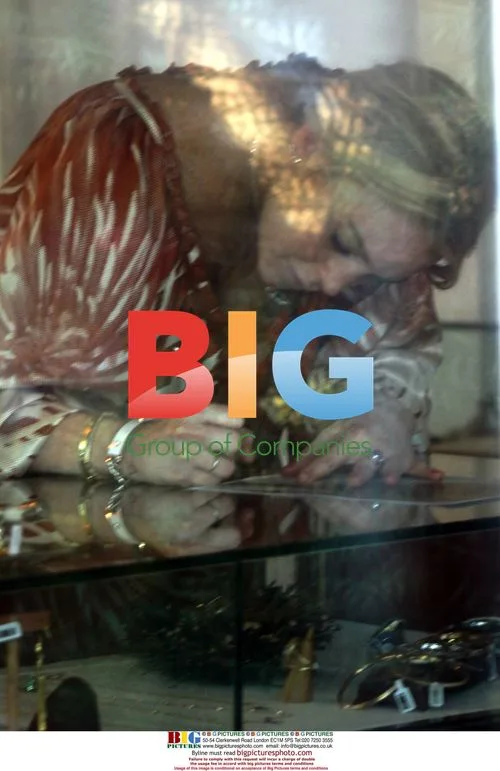 Lohan's Jewelry Shopping Outing