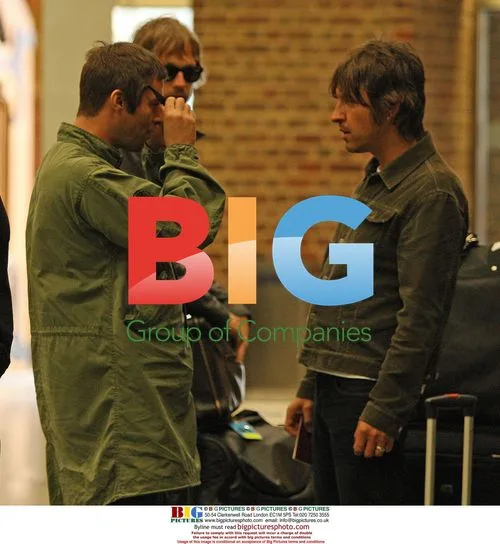 Oasis Frontman Liam Gallagher Heads to Paris