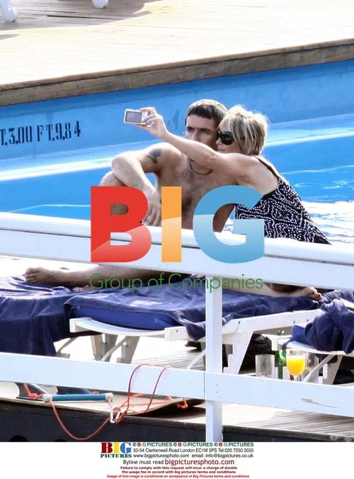 Liam Gallagher and Nicole Appleton on holiday