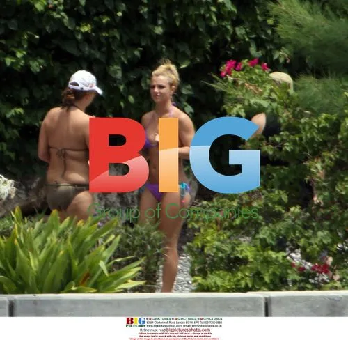 Britney Spears Enjoys Family Poolside