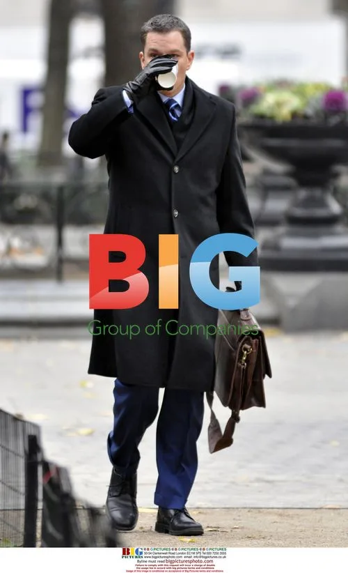 Matt Damon on set of 'The Adjustment Bureau'