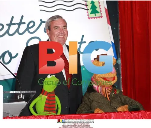 Muppets kick off holiday mailing season