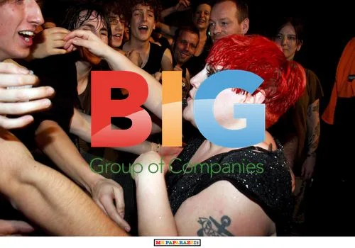 Gossip Performs Live in London