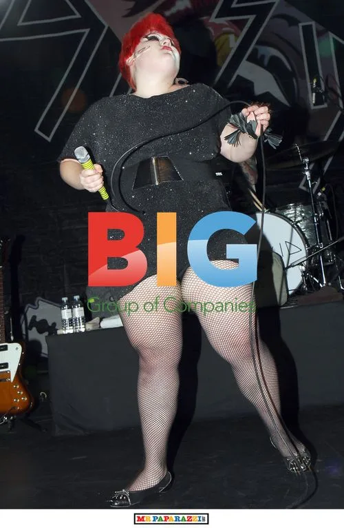 Gossip performs live in London