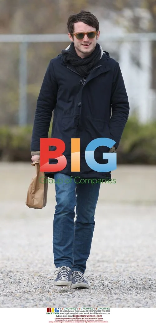 Elijah Wood walking in Greenport, NY