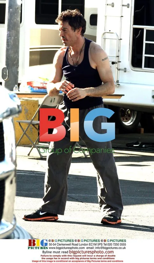 Robert Downey Jr. Kung Fu on 'Due Date' Set