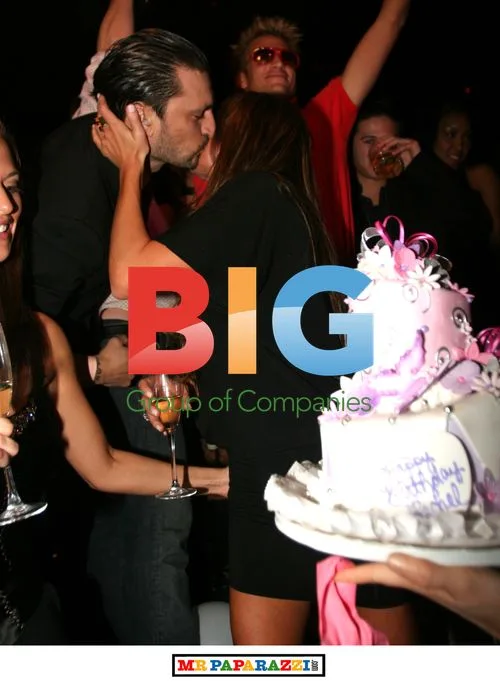 Rachel Uchitel Partying in Las Vegas