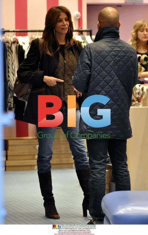 Model Kara Young shopping in New York