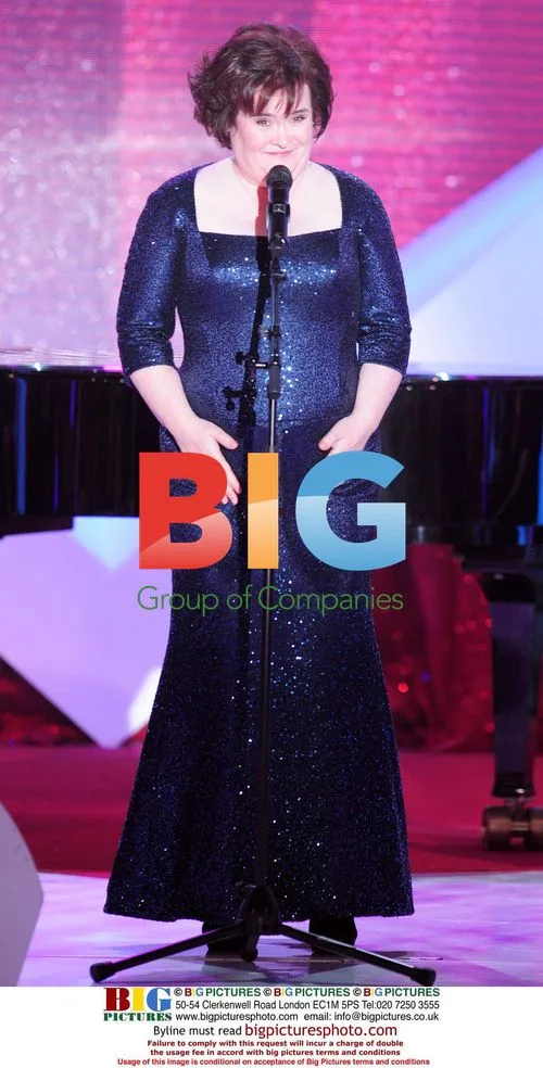 Susan Boyle Performs on French TV