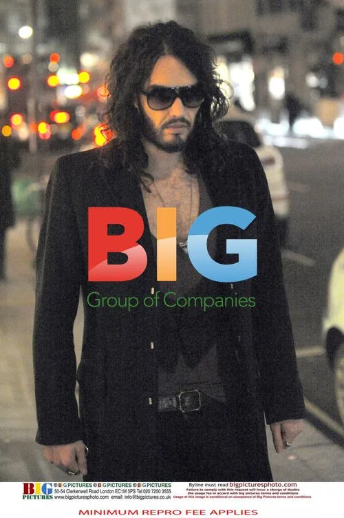 Russell Brand Shopping for a Ring
