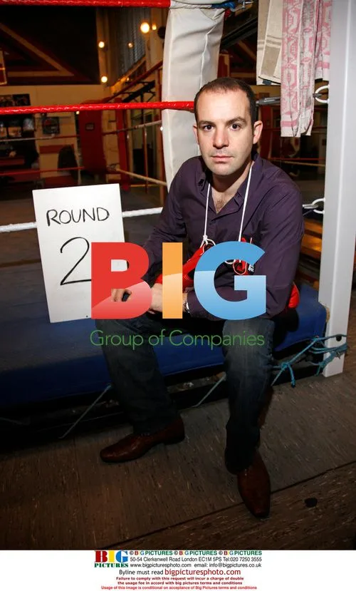 Martin Lewis Announces 'Round 2' of Bank Charge Fight