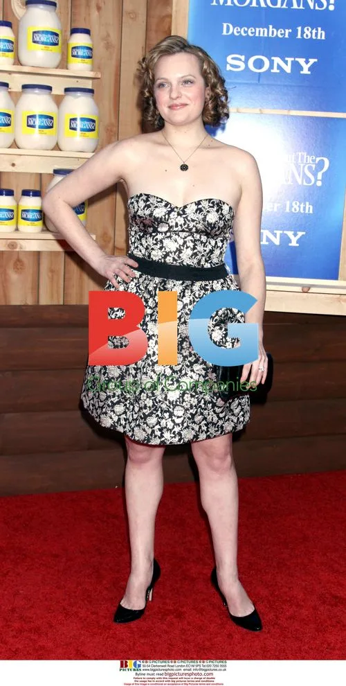 Elisabeth Moss attends 'Did You Hear About the Morgans?' premiere