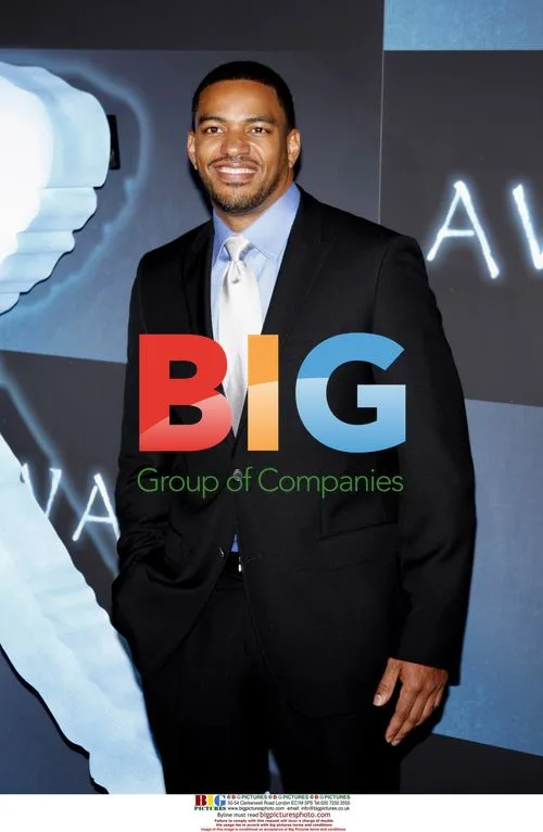 Laz Alonso at the "Avatar" Premiere