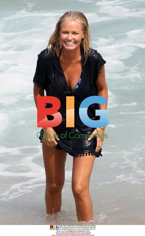 Model Lara Bingle at Tamarama Beach Photoshoot