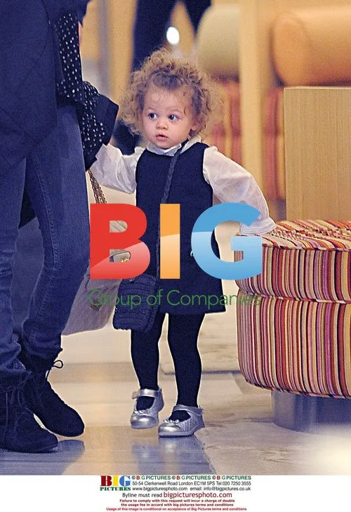 Nicole Richie and daughter Harlow shopping