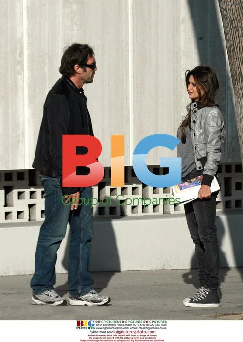 Penelope Cruz and Javier Bardem's Romantic Walk