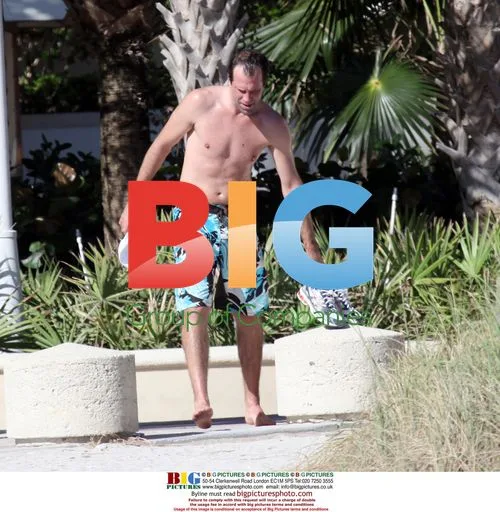 Greg Rusedski holidays with family in Miami