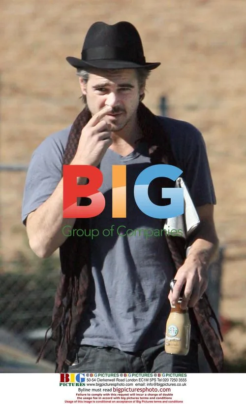 Colin Farrell strolls in Los Angeles