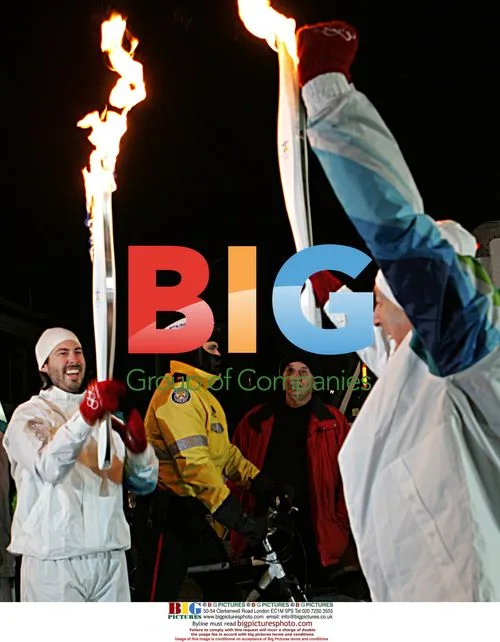 Jason Reitman carries Olympic torch in Toronto