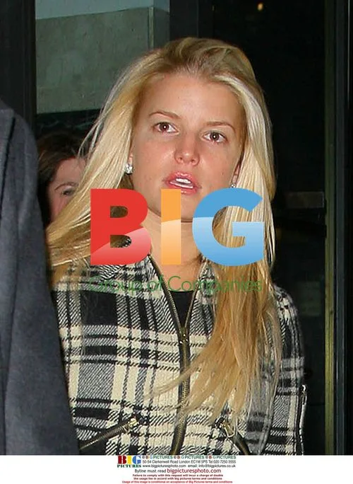 Jessica Simpson out in NYC