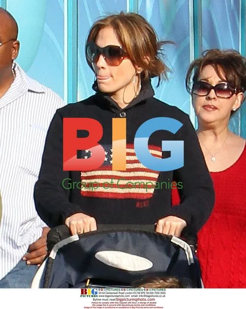 Jennifer Lopez's Family Outing