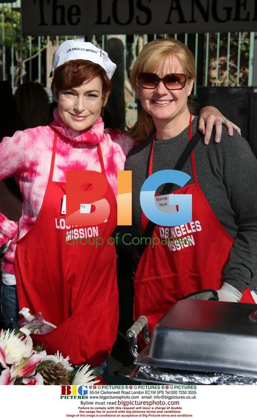 Carolyn Hennesy and Bonnie Hunt at Christmas Eve for the Homeless