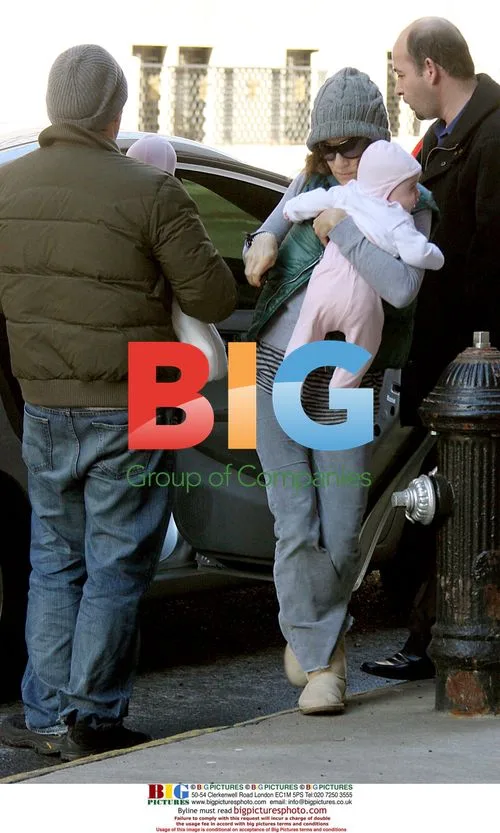 SJP and Matthew Broderick take twins to doctor in NY
