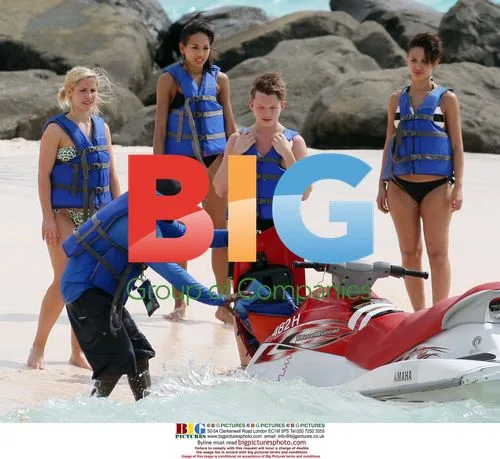 Sugababes on Caribbean Vacation
