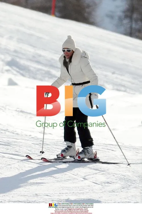 Ines Sastre takes ski lesson in Verbier