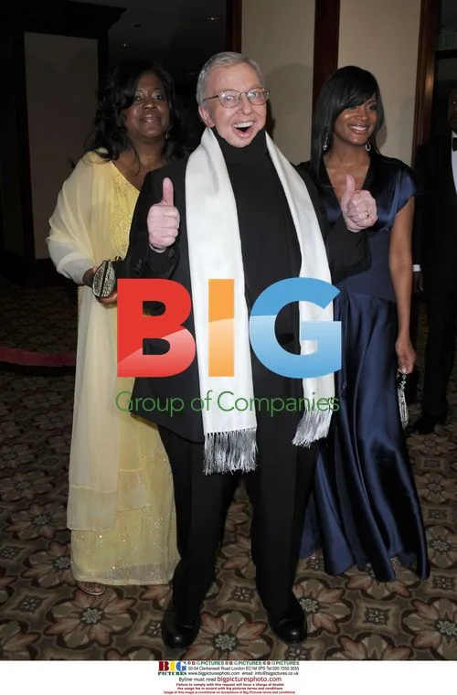 Roger Ebert and family at DGA Awards