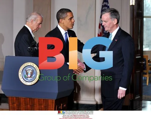 Obama Announces Commerce Secretary