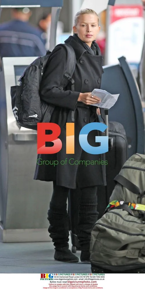 Tahyna Tozzi arrives at Vancouver Airport