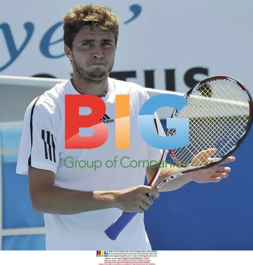 Gilles Simon wins at Australian Open