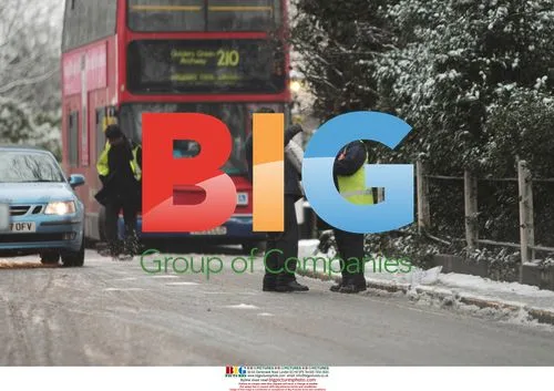 Volunteers Grit Roads in North London