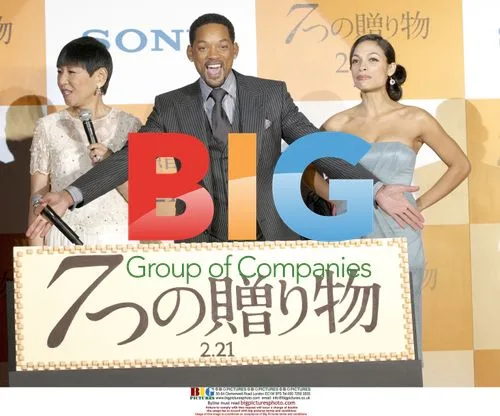 Akiko Wada, Will Smith, Rosario Dawson at "Seven Pounds" Tokyo Premiere