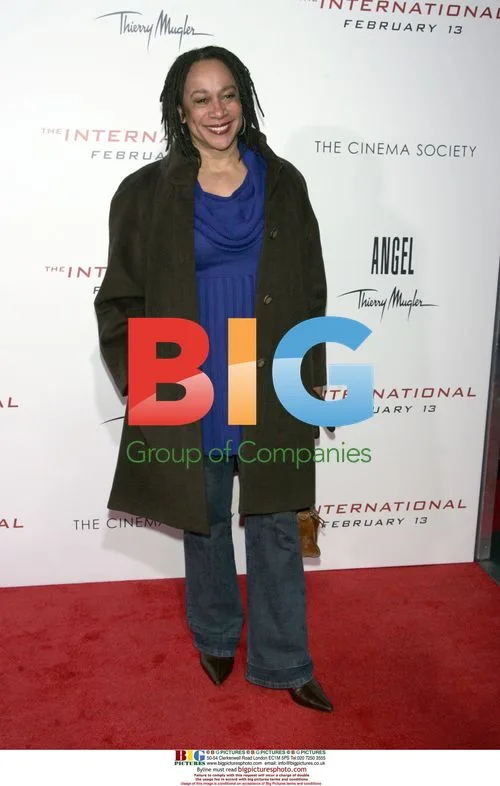 S. Epatha Merkerson at "The International" premiere