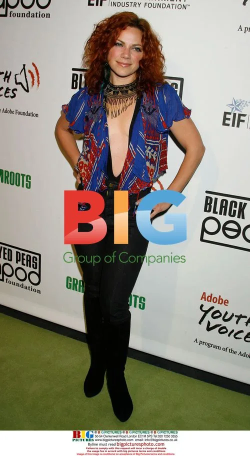 Singer Nikka Costa at Peapod Foundation Benefit