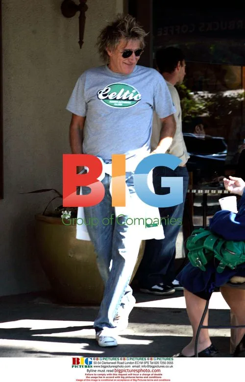 Rod Stewart and daughter Ruby leave Starbucks in Lamborghini
