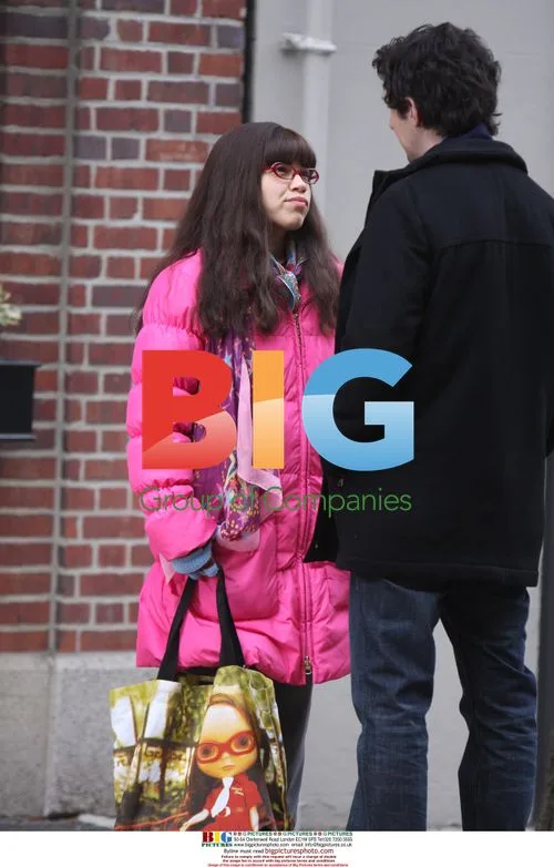 America Ferrera and Michael Urie on 'Ugly Betty' set