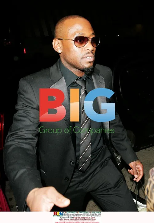 Omar Epps leaving Mr. Chow restaurant