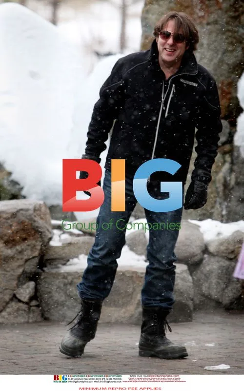 Jonathan Ross and Family Ski Trip