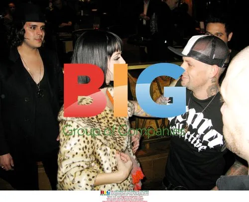 Katie Perry and Benji Madden appear cozy