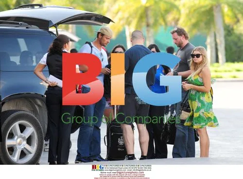 Fergie and Josh Depart Cancun Honeymoon