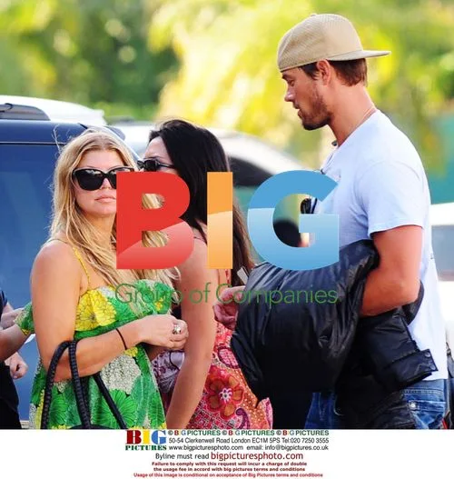 Fergie and Josh Depart Cancun Vacation
