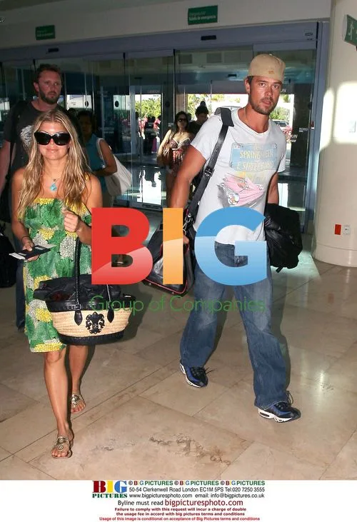 Fergie and Josh Depart Cancun