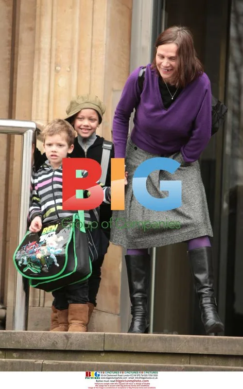 Jade Goody's mum and kids leave hospital