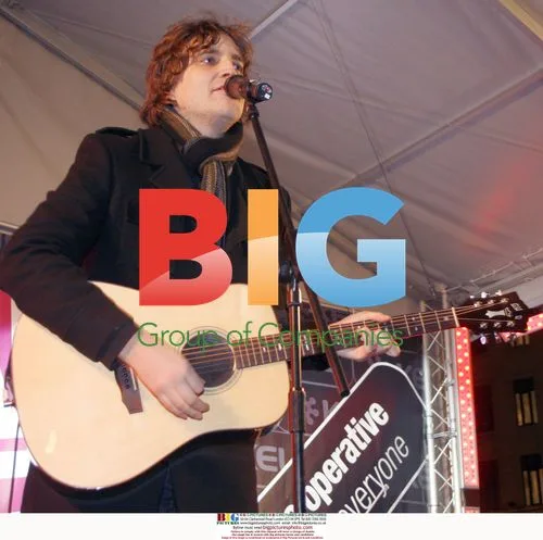 STARSAILOR's James Walsh performs at Manchester gig