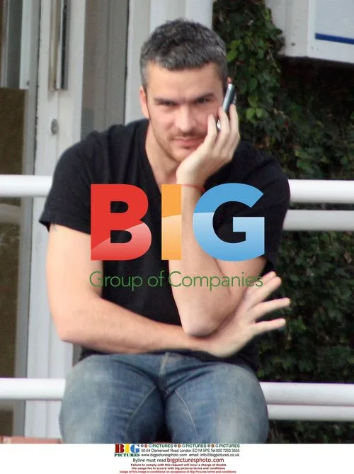Balthazar Getty talking on phone