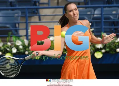 Jelena Jankovic returns ball at Dubai Tennis Championships